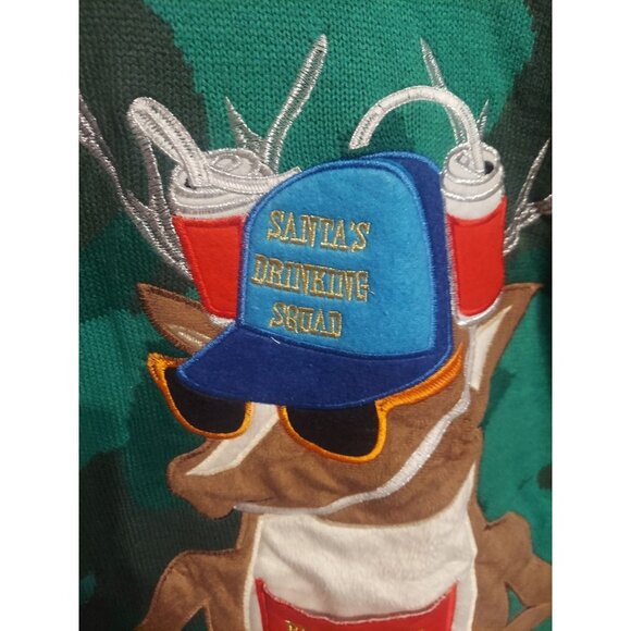 Blizzard Bay Sweater Mens Small Ugly Christmas Brewdolph Santas Drinking Camo - Picture 3 of 11